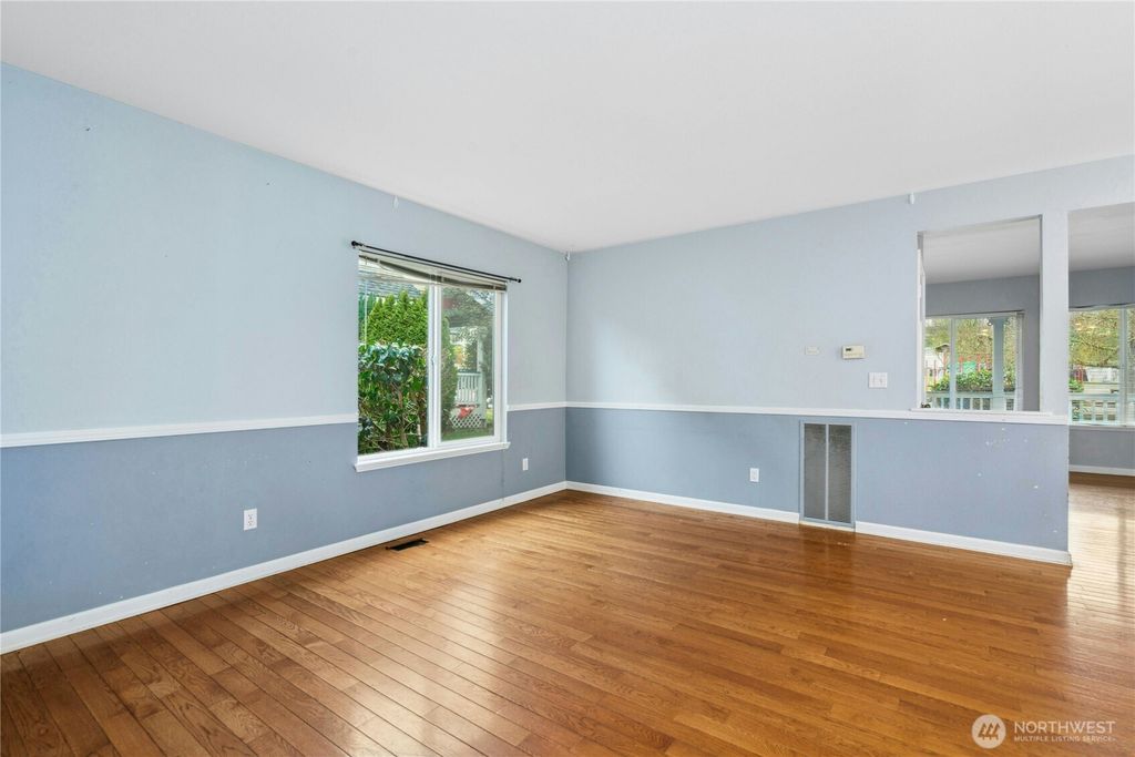 Photo of 726 Union Avenue, Snohomish, WA 98290 (MLS # 2326234)