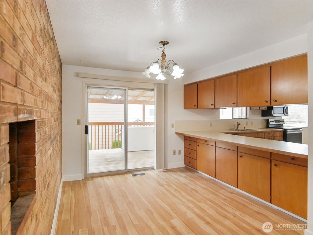 Photo of 2612 204th Street SW, Lynnwood, WA 98036 (MLS # 2438990)