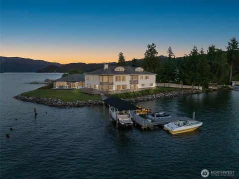 1555 Fairview Street Bellingham WA 98229