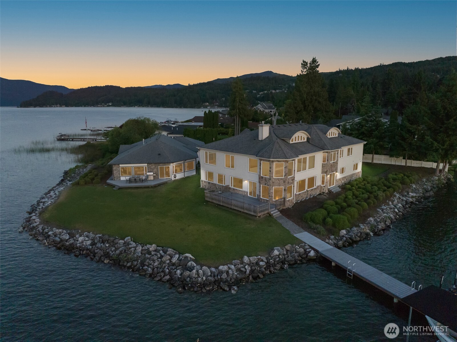 1555 Fairview Street