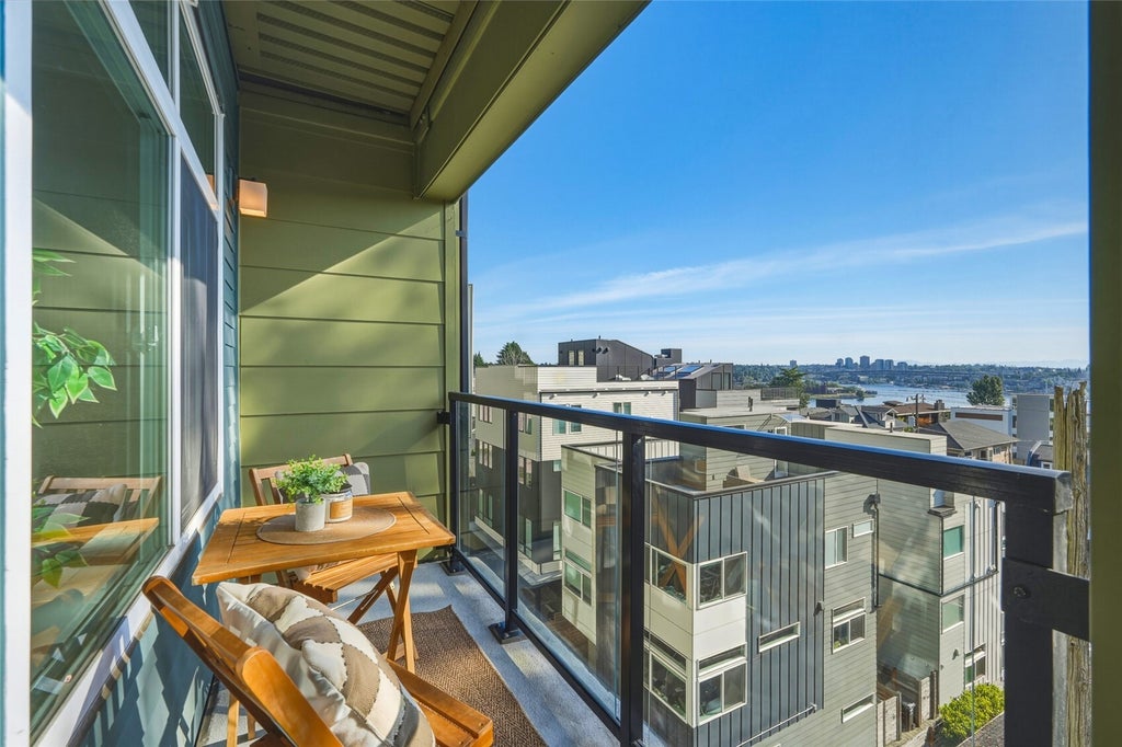 Photo of 655 Crockett Street #B203, Seattle, WA 98109 (MLS # 2599409)