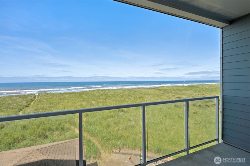 1307 Ocean Shores Boulevard SW 33