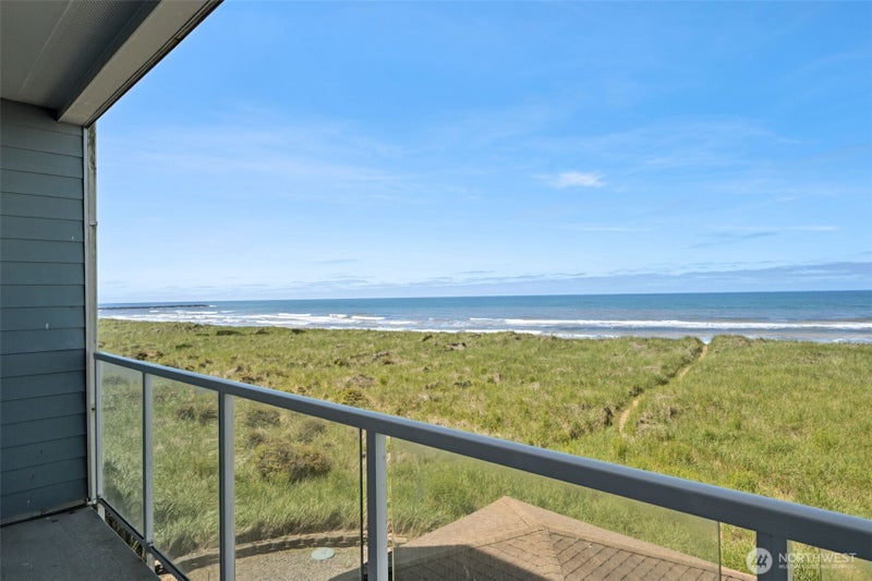 1307 Ocean Shores Boulevard SW 33