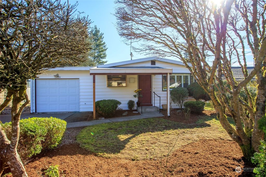 Photo of 13024 19th Avenue NE, Seattle, WA 98125 (MLS # 2212806)