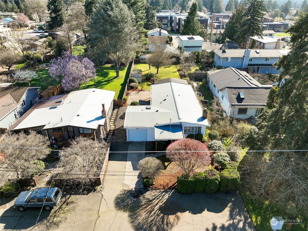 Photo of 13024 19th Avenue NE, Seattle, WA 98125 (MLS # 2212806)