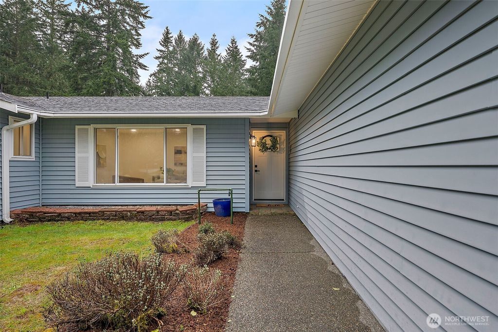 Photo of 8623 Conifer Court SE, Olympia, WA 98513 (MLS # 2494113)
