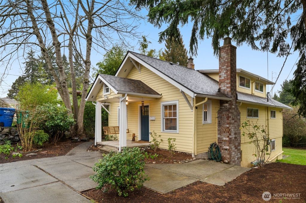 Photo of 9402 12th Avenue SW, Seattle, WA 98106 (MLS # 2341288)