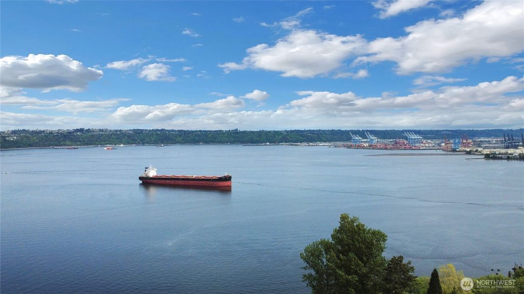 Photo of 523 N C Street #3, Tacoma, WA 98403 (MLS # 2516238)
