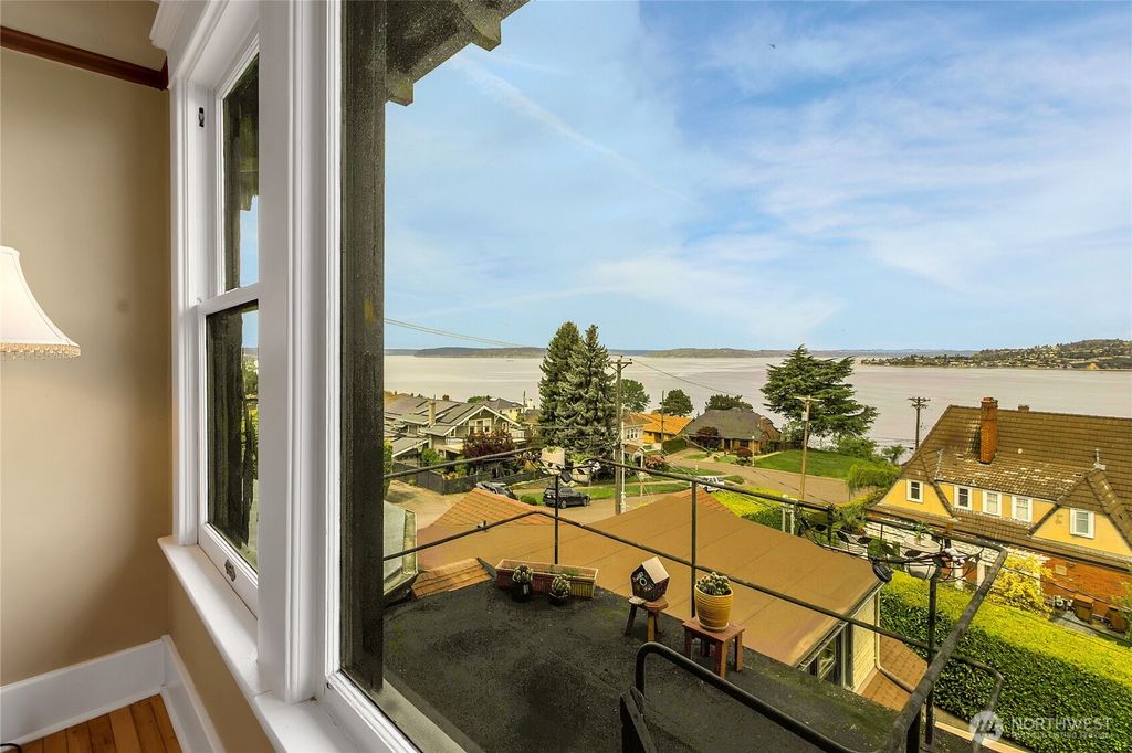 Photo of 523 N C Street #3, Tacoma, WA 98403 (MLS # 2516238)