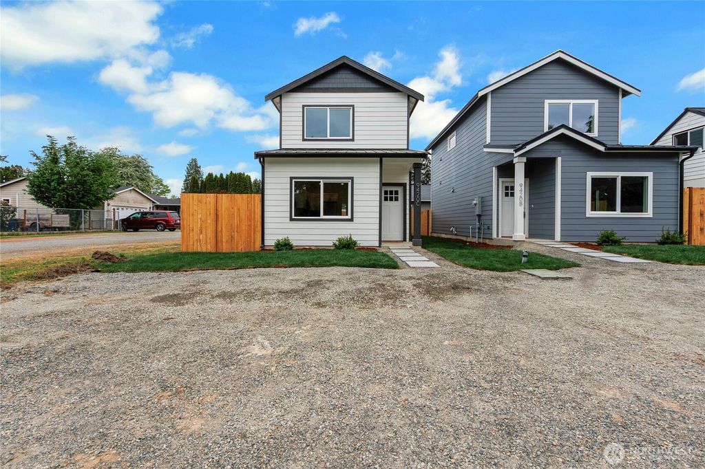 Photo of 9420 S D St ST #3, Tacoma, WA 98444 (MLS # 2513979)