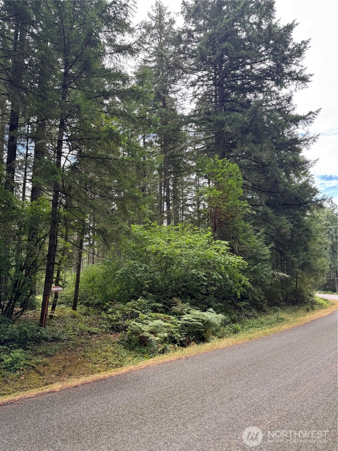 11913 Country Club Drive