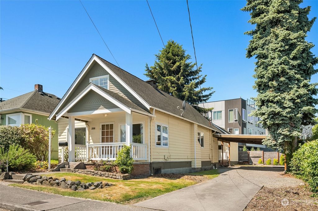 Photo of 3719 20th Avenue SW, Seattle, WA 98106 (MLS # 2075252)