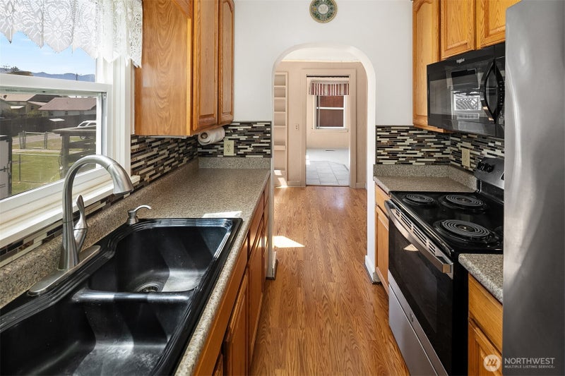109 W 3rd Street