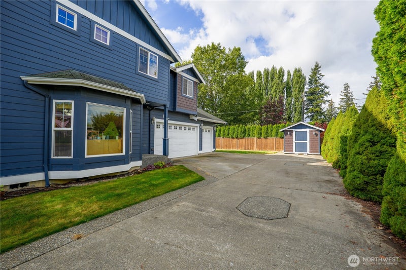 1949 E Emerald Way