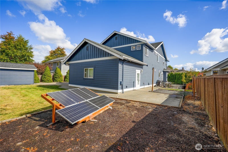 1949 E Emerald Way
