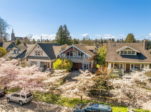 Photo of 5519 12th Avenue NE, Seattle, WA 98105 (MLS # 2500740)
