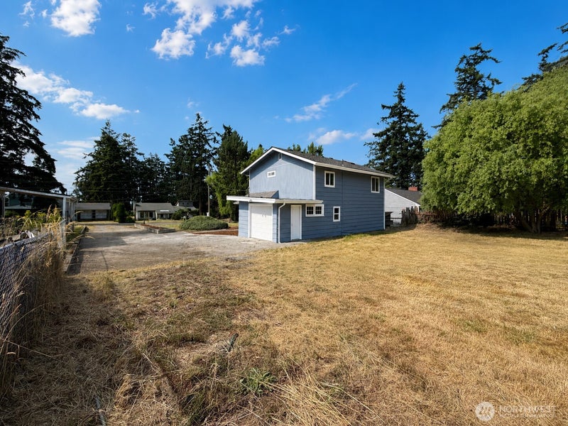 1040 W Shady Lane WA