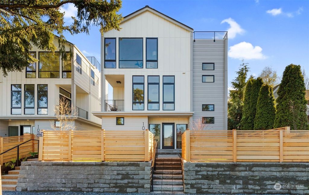 Photo of 1031 NE 98th Street, Seattle, WA 98115 (MLS # 2217306)