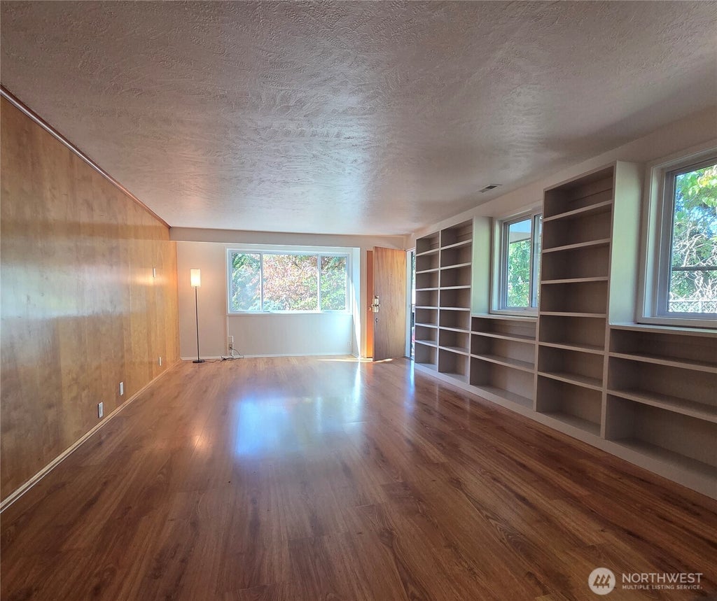 Photo of 326 Milroy Avenue NW, Olympia, WA 98502 (MLS # 2592647)