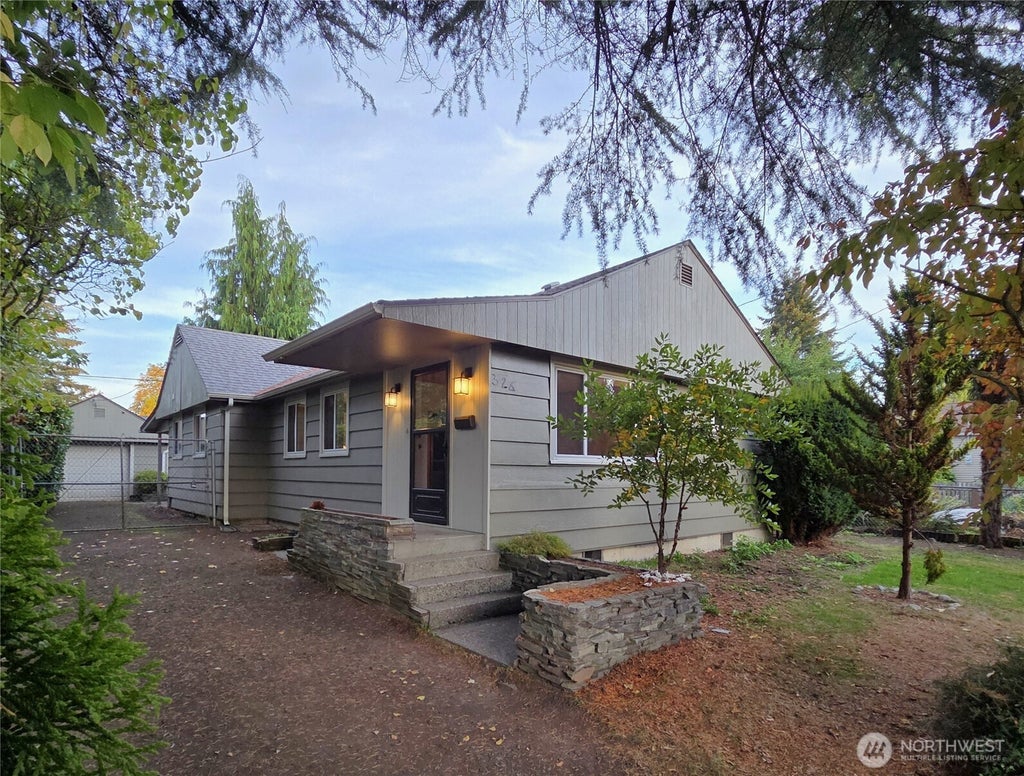 Photo of 326 Milroy Avenue NW, Olympia, WA 98502 (MLS # 2592647)