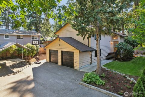 Photo of 719 N 184th Street, Shoreline, WA 98133 (MLS # 2436503)