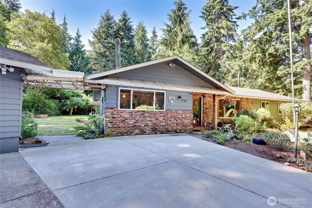 Photo of 541 Surfcrest Place NE, Poulsbo, WA 98370 (MLS # 2492184)