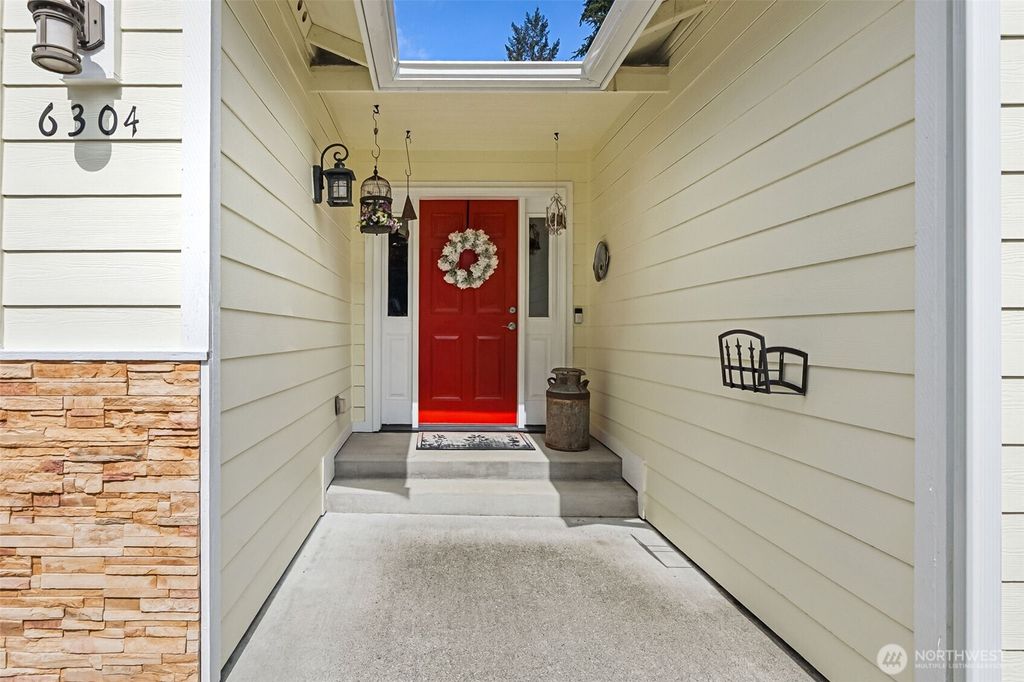 Photo of 6304 Glen Annie Court SW, Olympia, WA 98512 (MLS # 2505586)