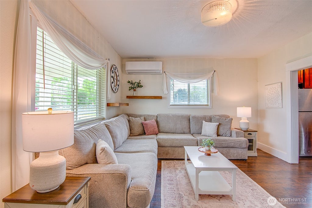 Photo of 407 Central Avenue N, Quincy, WA 98848 (MLS # 2538760)