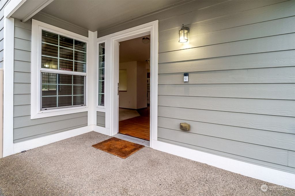 Photo of 428 Green Acres Place, Algona, WA 98001 (MLS # 2024141)