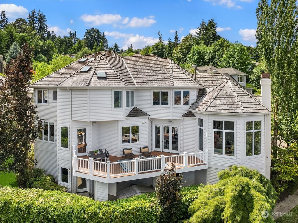 Photo of 5766 173rd Avenue SE, Bellevue, WA 98006 (MLS # 2235455)