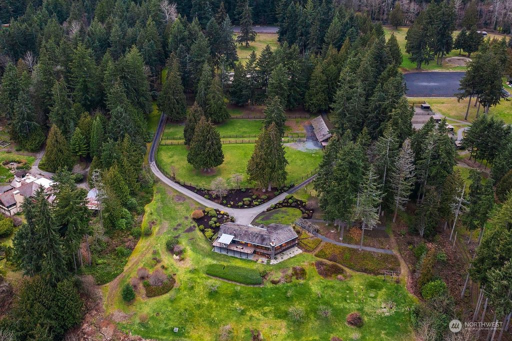Photo of 14050 184th Avenue NE, Woodinville, WA 98072 (MLS # 2045017)