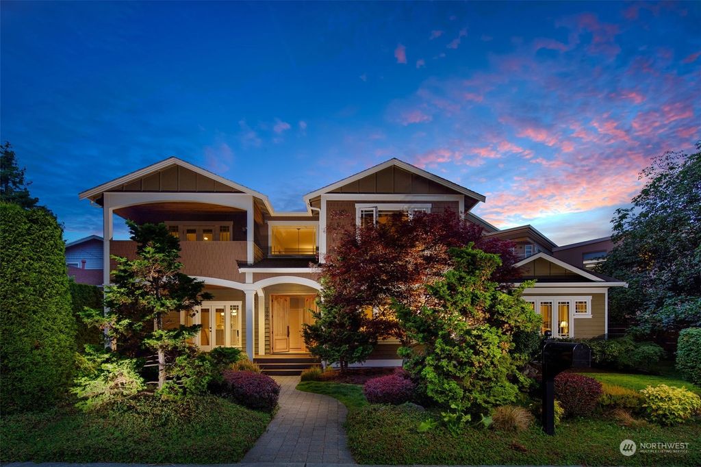 Photo of 122 5th Avenue W, Kirkland, WA 98033 (MLS # 2228342)