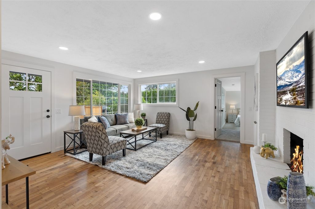 Photo of 14616 36th Avenue W, Lynnwood, WA 98087 (MLS # 2156534)