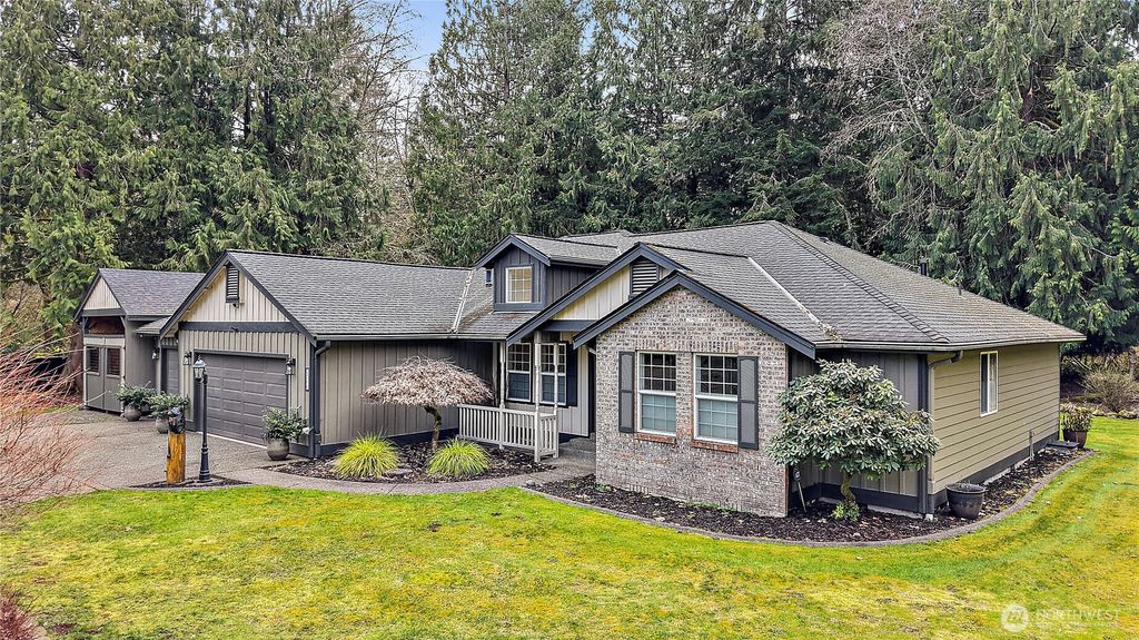 Photo of 1510 199th Avenue E, Lake Tapps, WA 98391 (MLS # 2488138)