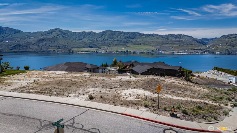 100 Waterview Drive