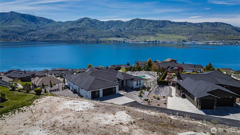 100 Waterview Drive