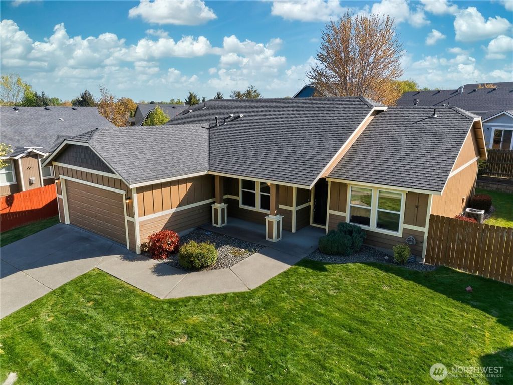Photo of 919 Highland Road, Walla Walla, WA 99362 (MLS # 2510337)