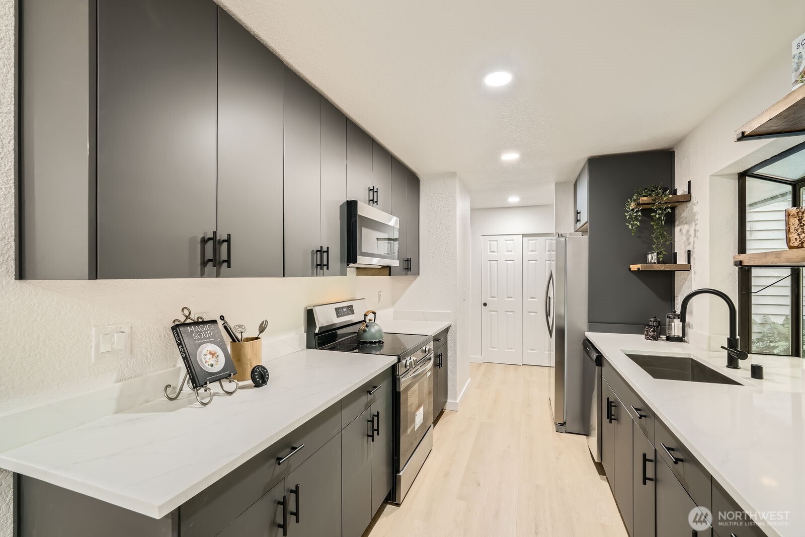 9512 1st Avenue NE 110