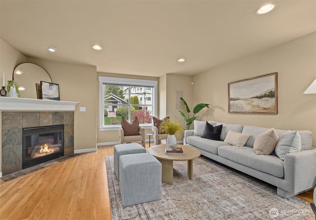 Photo of 1208 6th Avenue N #B, Seattle, WA 98109 (MLS # 2354859)