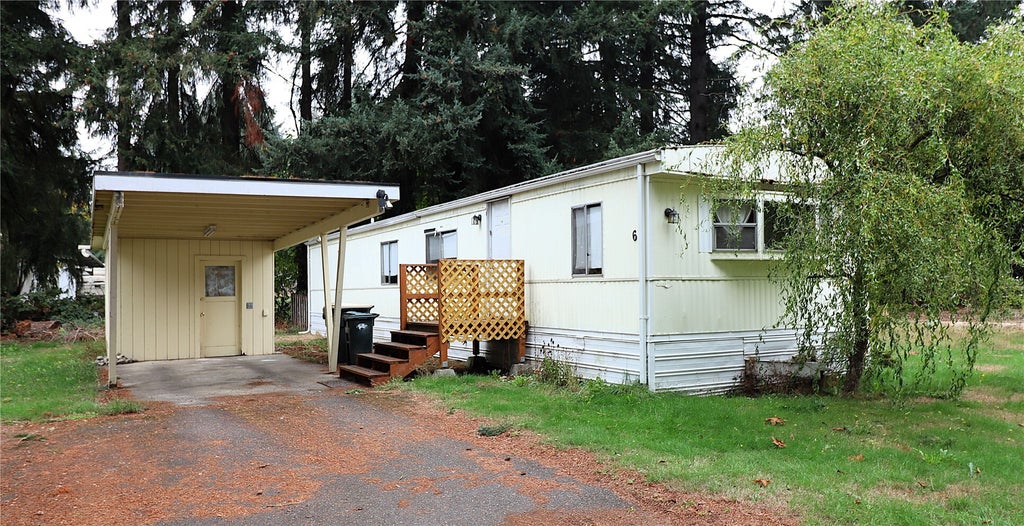 Photo of 7138 Englewood Drive SE #6, Olympia, WA 98513 (MLS # 2596126)