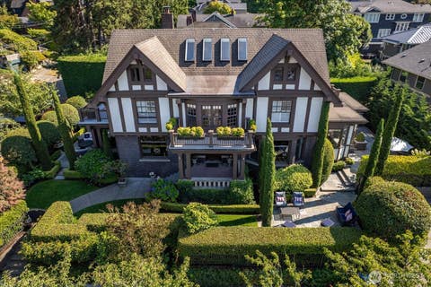 Photo of 1215 E Lynn Street, Seattle, WA 98012 (MLS # 2537983)