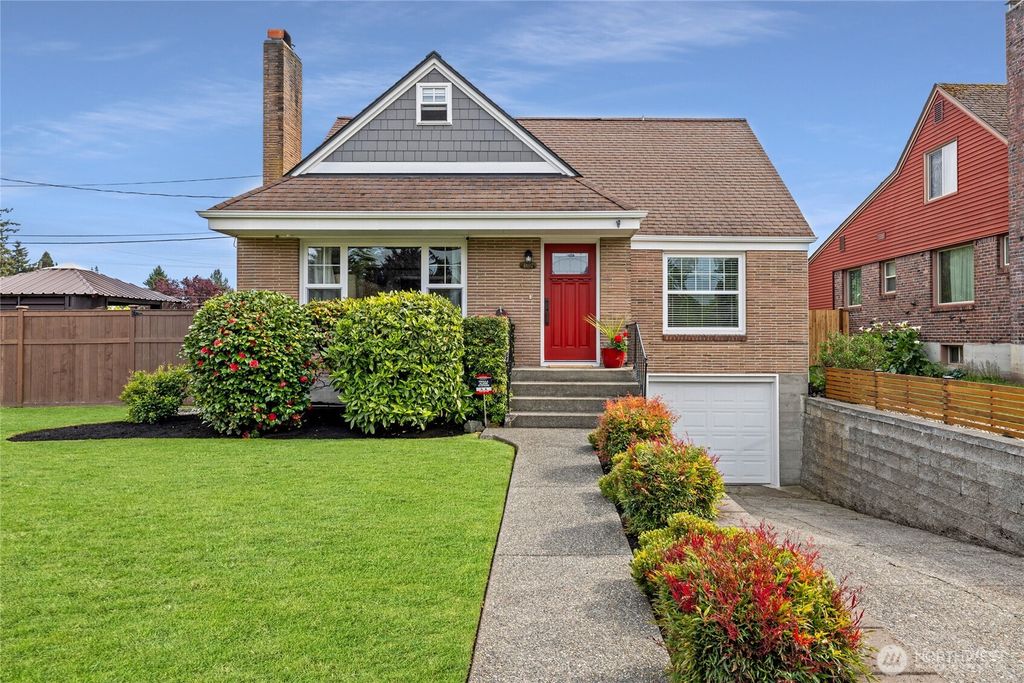 Photo of 4802 N 24th Street, Tacoma, WA 98406 (MLS # 2522136)