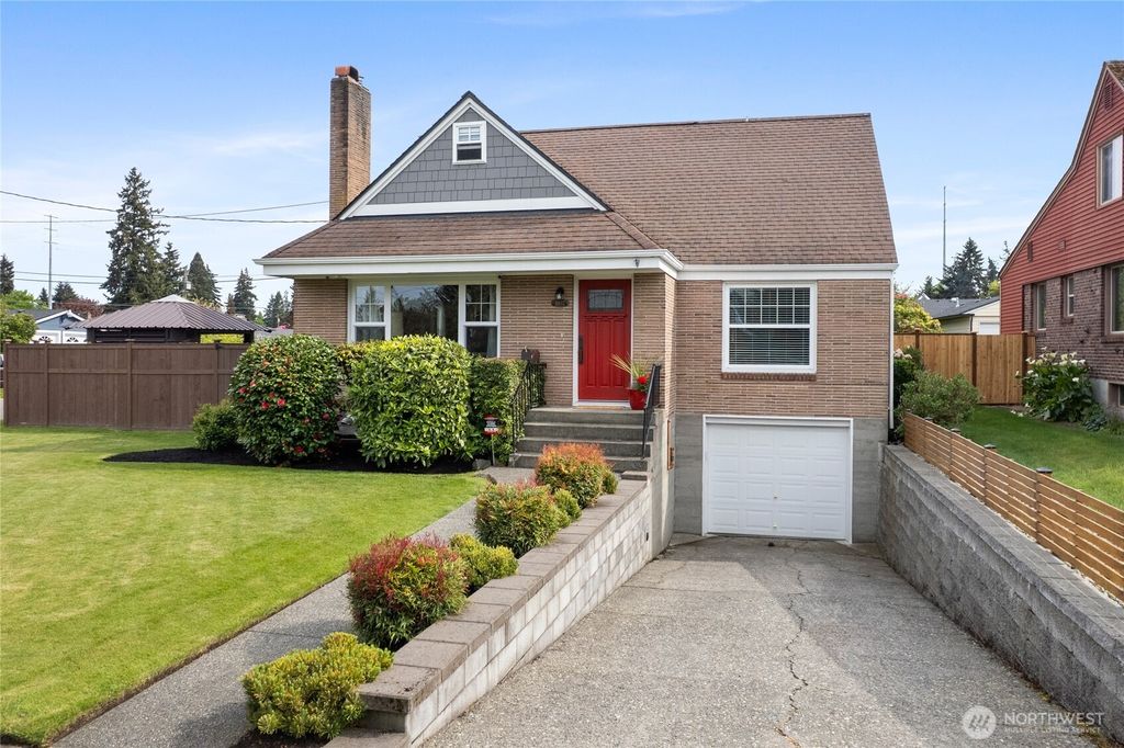 Photo of 4802 N 24th Street, Tacoma, WA 98406 (MLS # 2522136)
