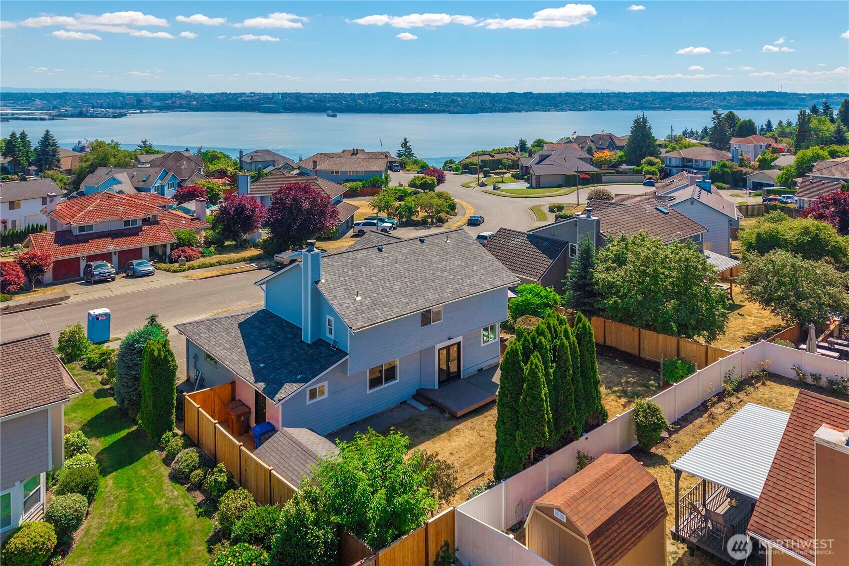 4313 Harbor Ridge Road NE