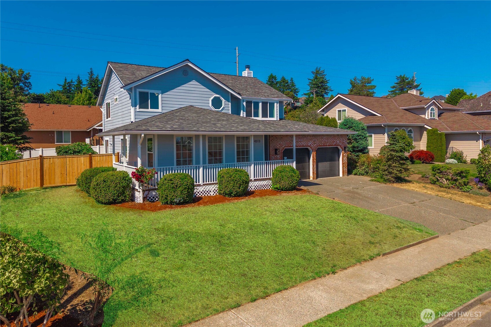 4313 Harbor Ridge Road NE