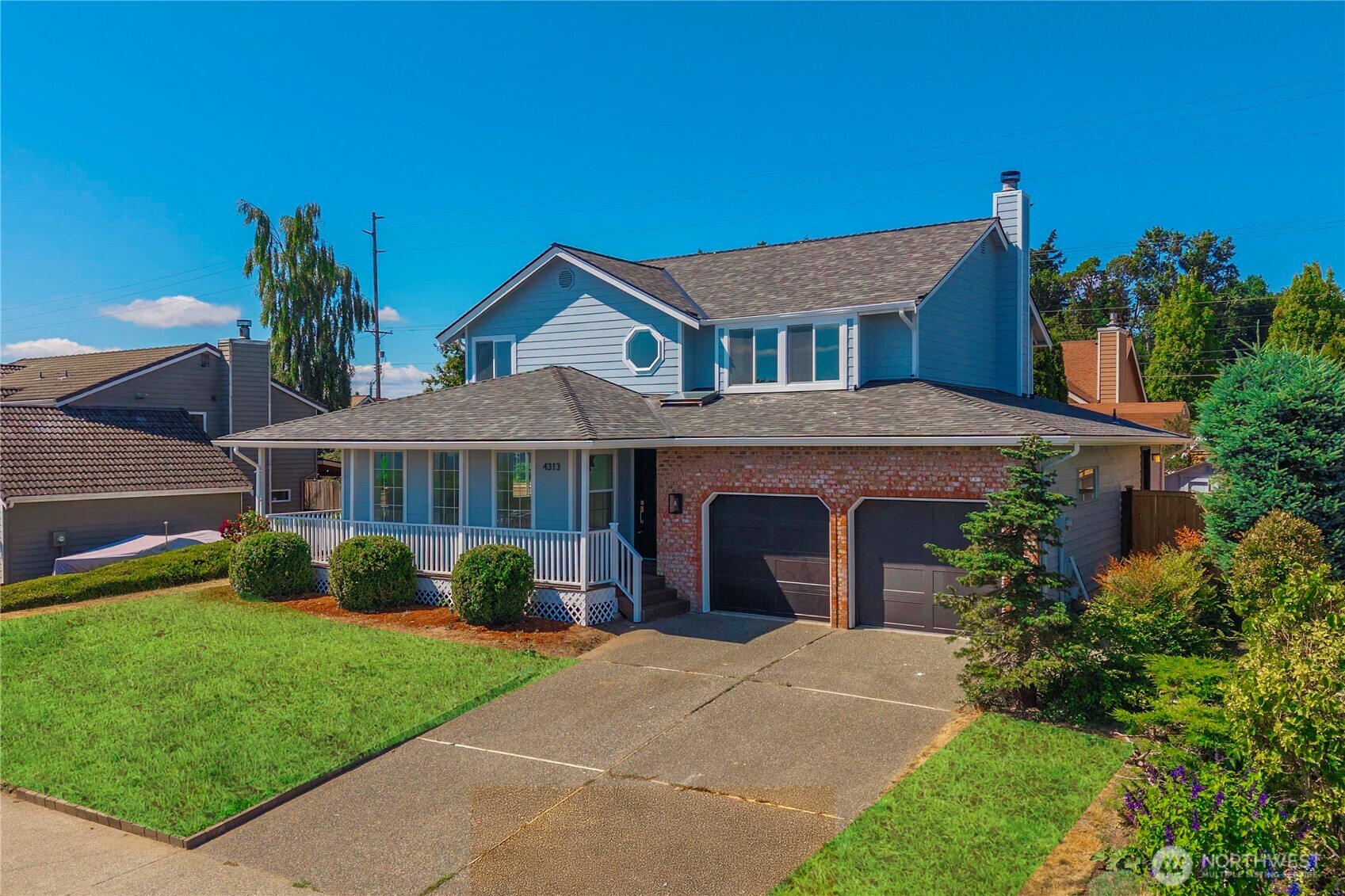 4313 Harbor Ridge Road NE