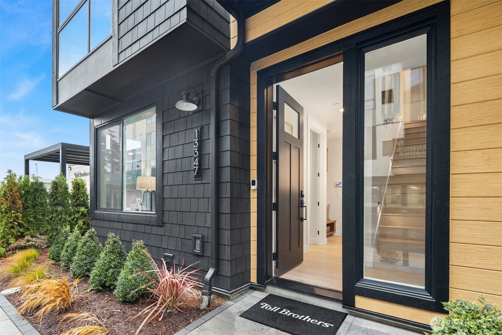 Photo of 13371 NE 175th Place #30, Woodinville, WA 98072 (MLS # 2575972)