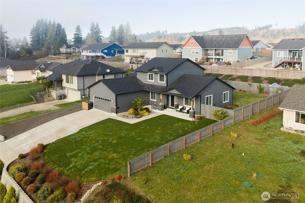 Photo of 100 Meadow Loop, Montesano, WA 98563 (MLS # 2472430)