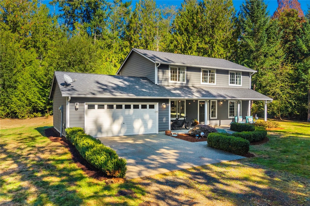 Photo of 8132 NE Yeti Lane, Bainbridge Island, WA 98110 (MLS # 2596992)