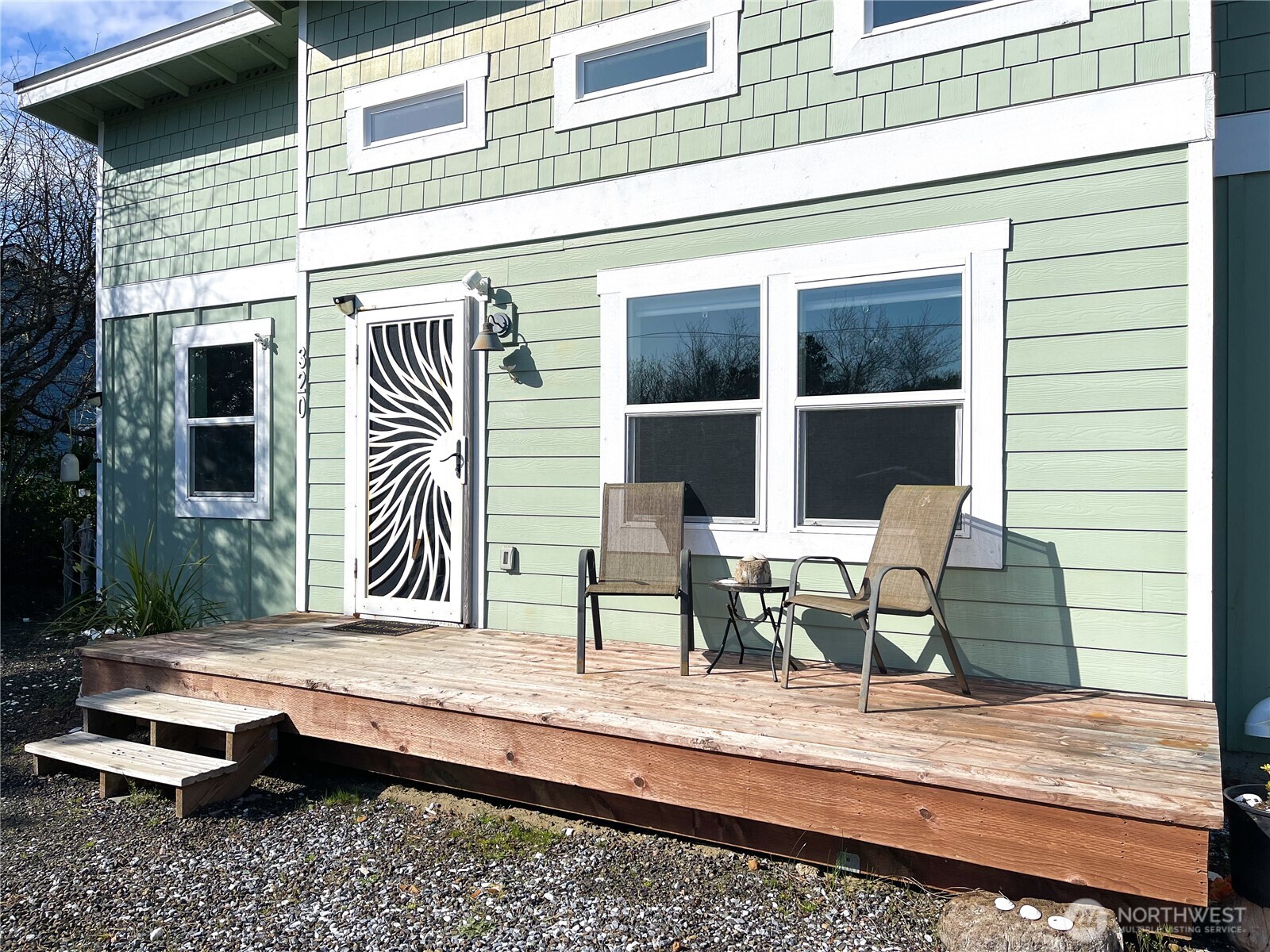 320 Marine View Drive SW